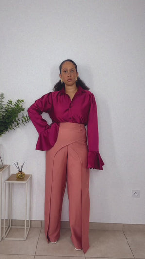 vêtement en wax, vêtement en pagne, blouse élégante rose, pantalon ample et stretch à la taille